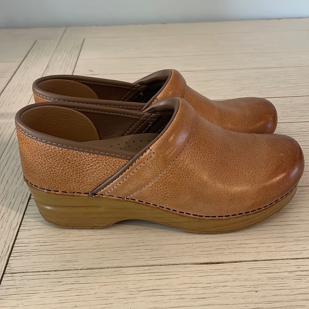 Dansko Clogs - Tan